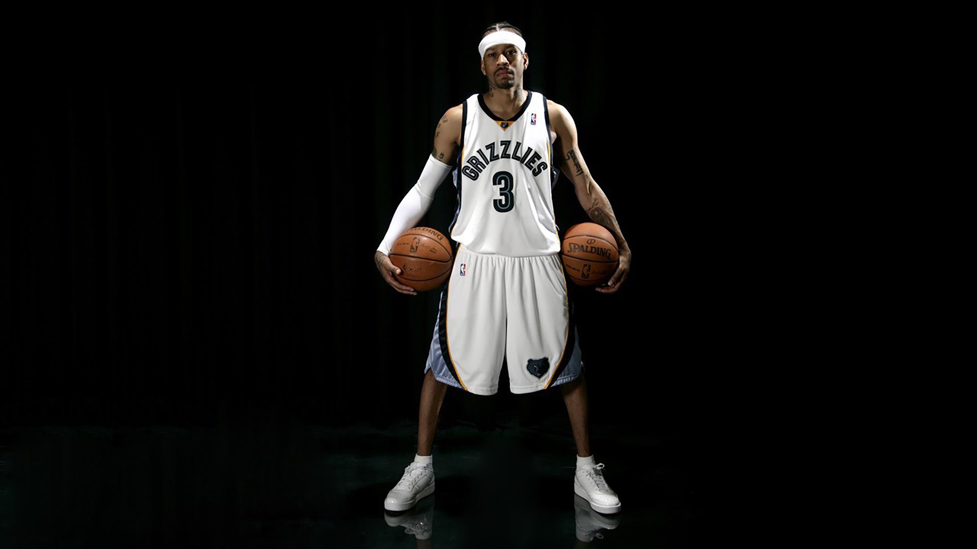 AYX体育平台-浓眉哥巅峰对决，穆古鲁扎与80激战篮网分钟，突破纪录胜负难料！